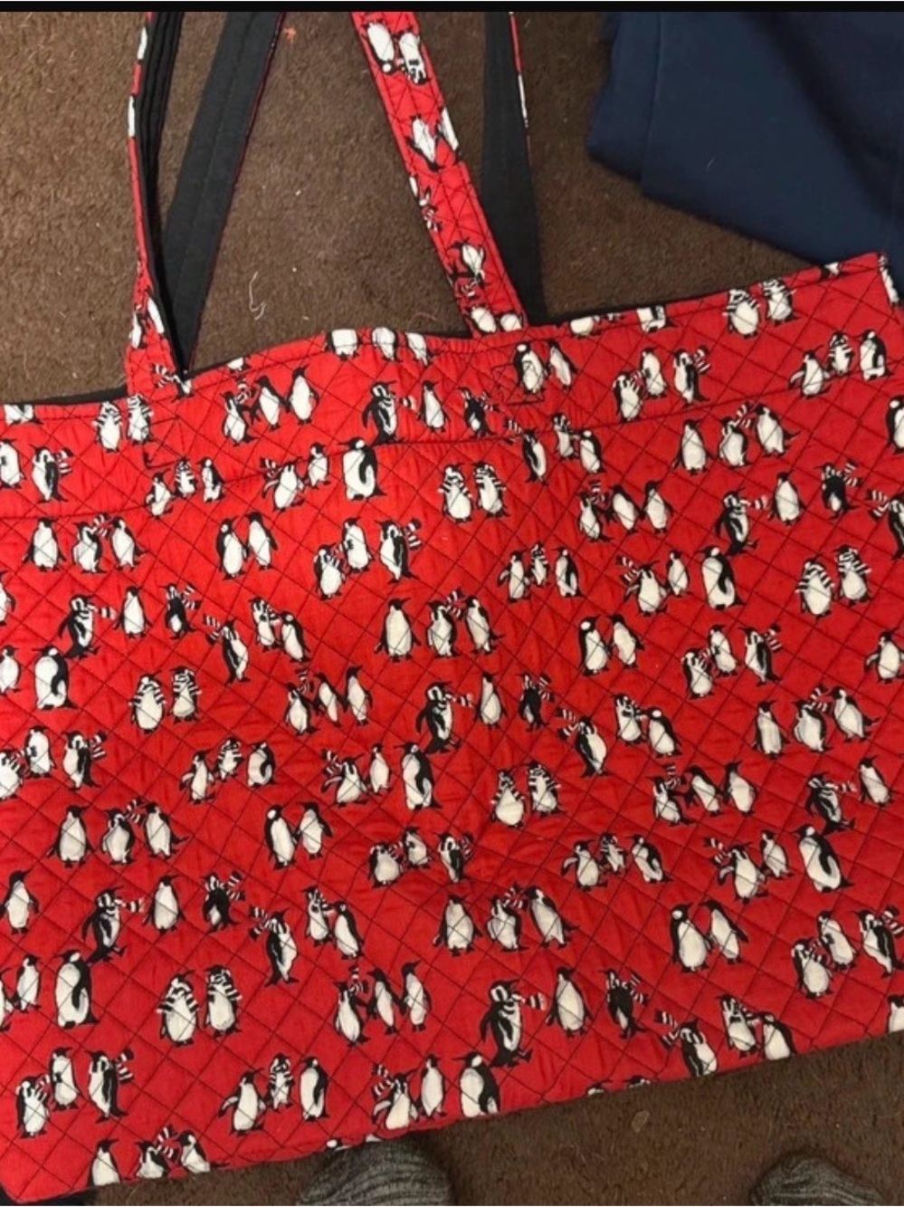 Brand New Vera Bradley Weekend tote retired Quilted Red Penguin Print Tote Bag